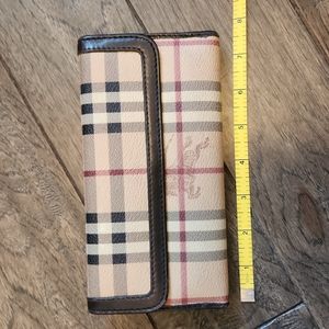 Burberry wallet